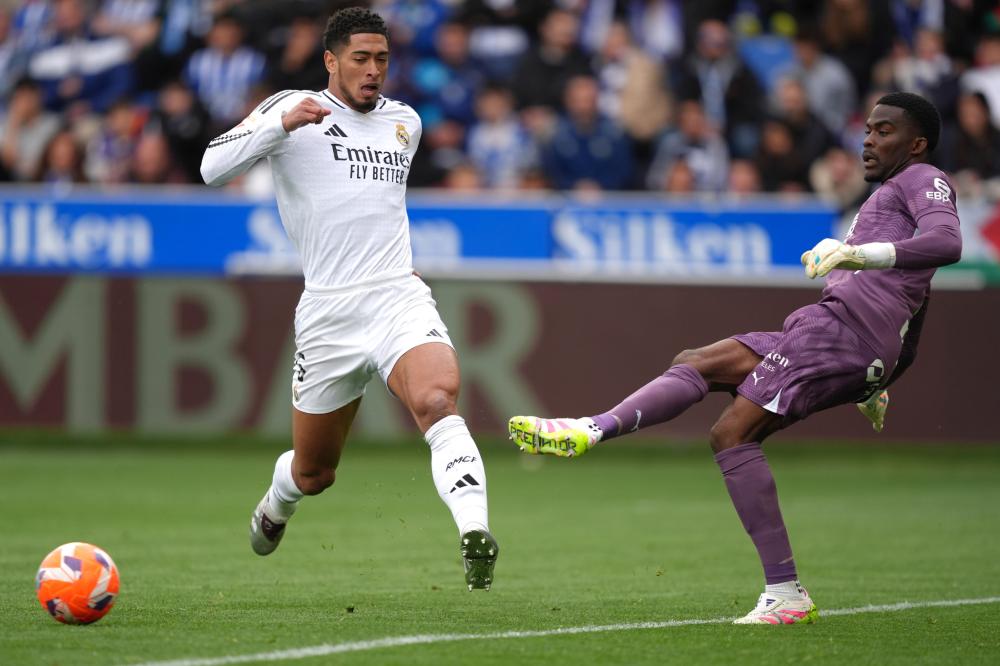 国足长期努 国足长期努